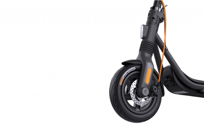 Ninebot KickScooter F2 Pro E by Segway