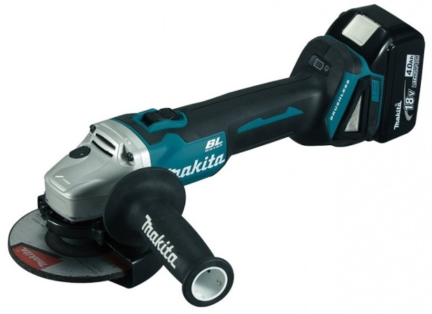Makita DGA504RTJ 