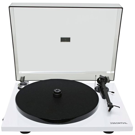 Pro-Ject Essential III + OM10 Piano bílá