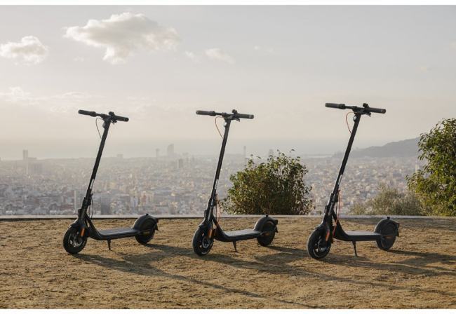 Ninebot KickScooter F2 E by Segway