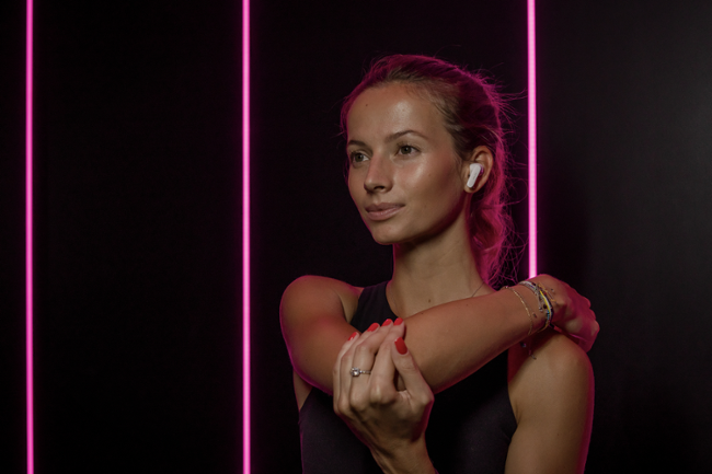 BTW 6600 WHITE TWS SLUCHÁTKA BUXTON